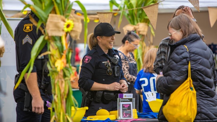 Police officer talking to a member of the public