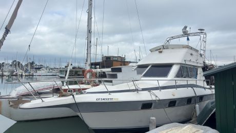 Cruisers Sail Boat