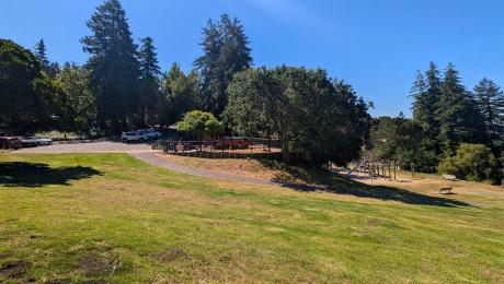 Glendale La Loma Upper park with playground, trees and open field 