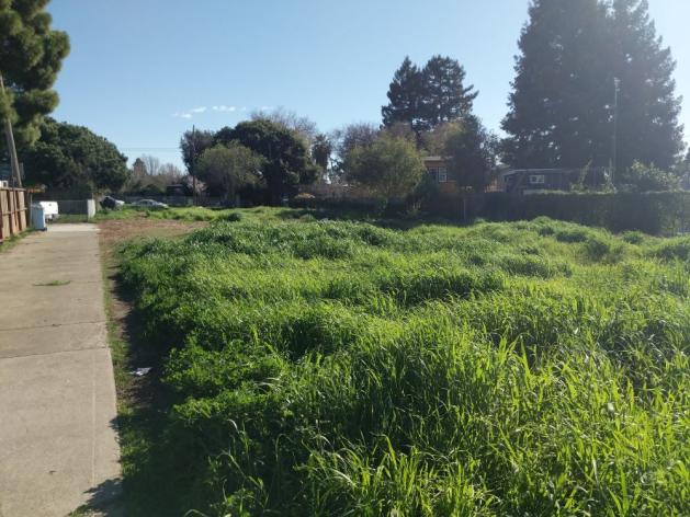 Santa Fe ROW-between Carleton and Derby